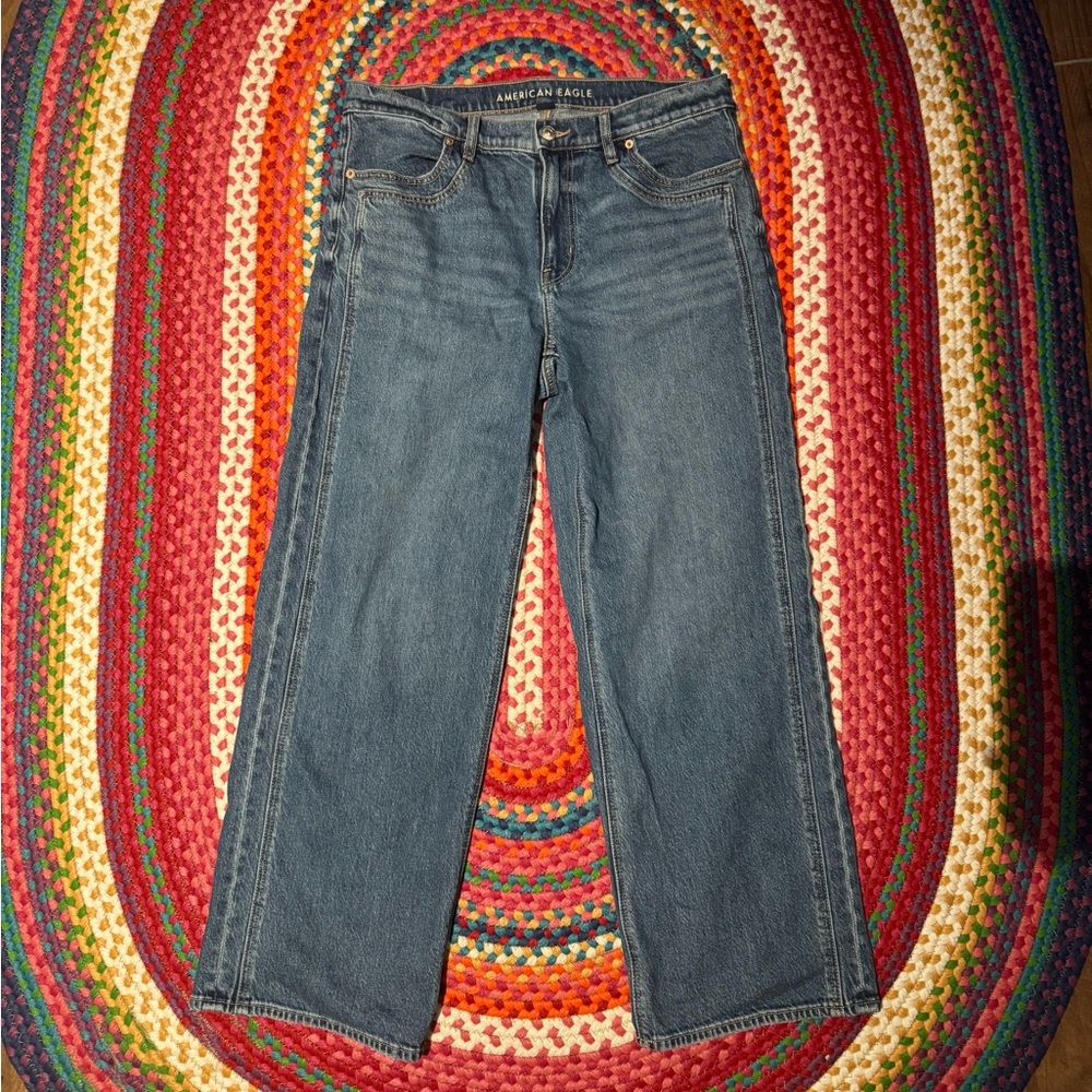 Never worn American Eagle wide leg Jeans